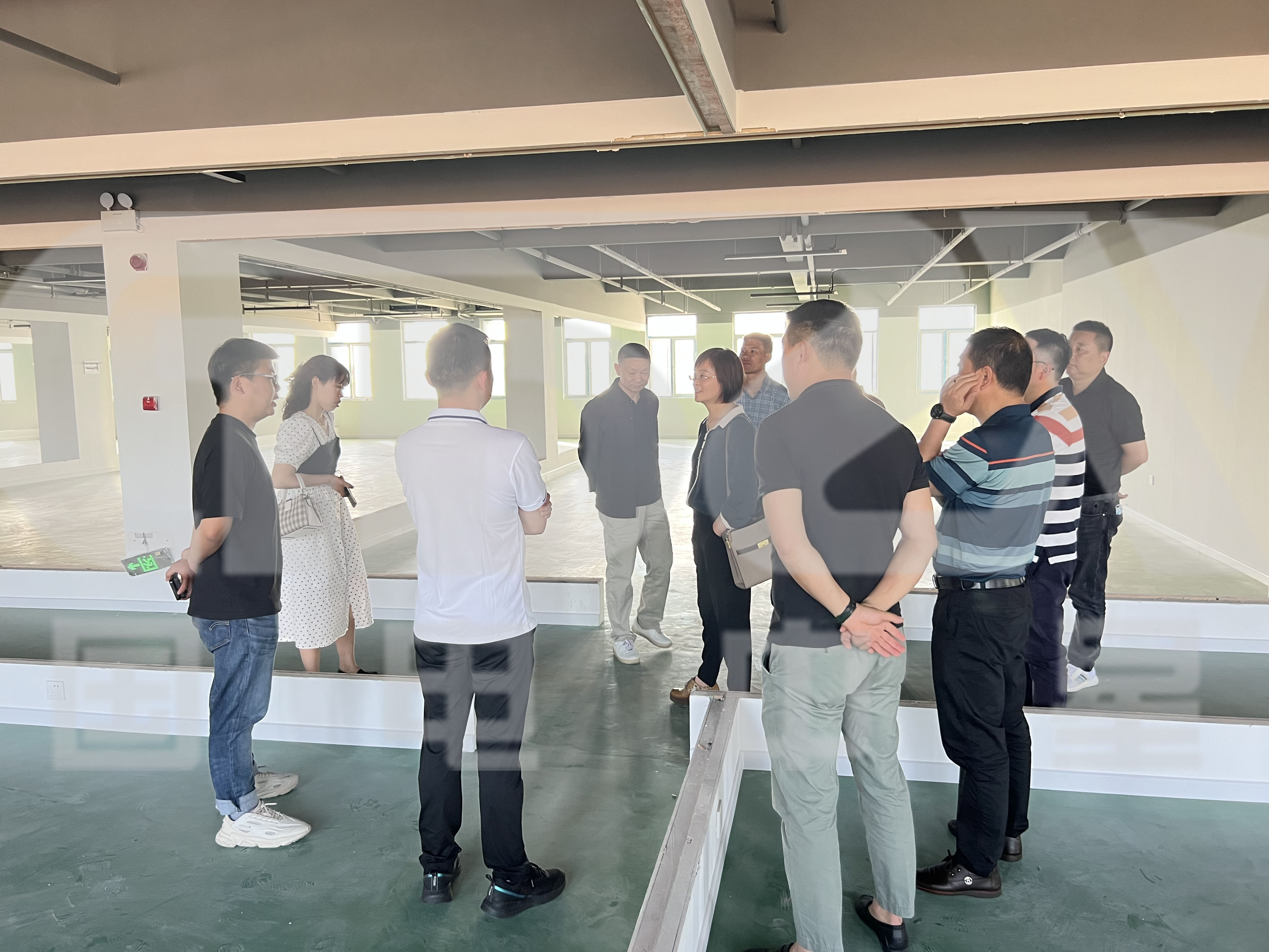 參過即將入駐的新辦公大樓內(nèi)景.jpg 參過即將入駐的新辦公大樓內(nèi)景.jpg